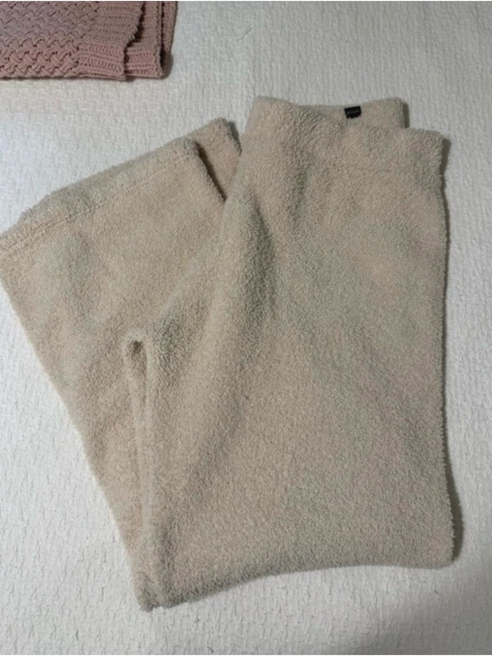 PINK Victoria’s Secret Cream Fuzzy Loungewear Pants - Size L